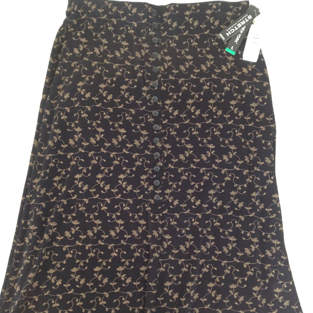 🌼 Briggs New York Skirt